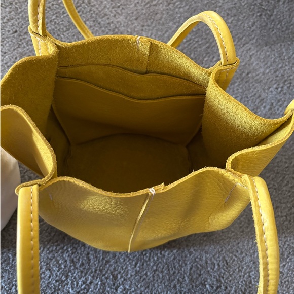 Premium Portland Leather Classic Devan Bag - Picture 4 of 6